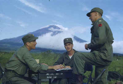 3OfficersFuji.jpg (45005 bytes)
